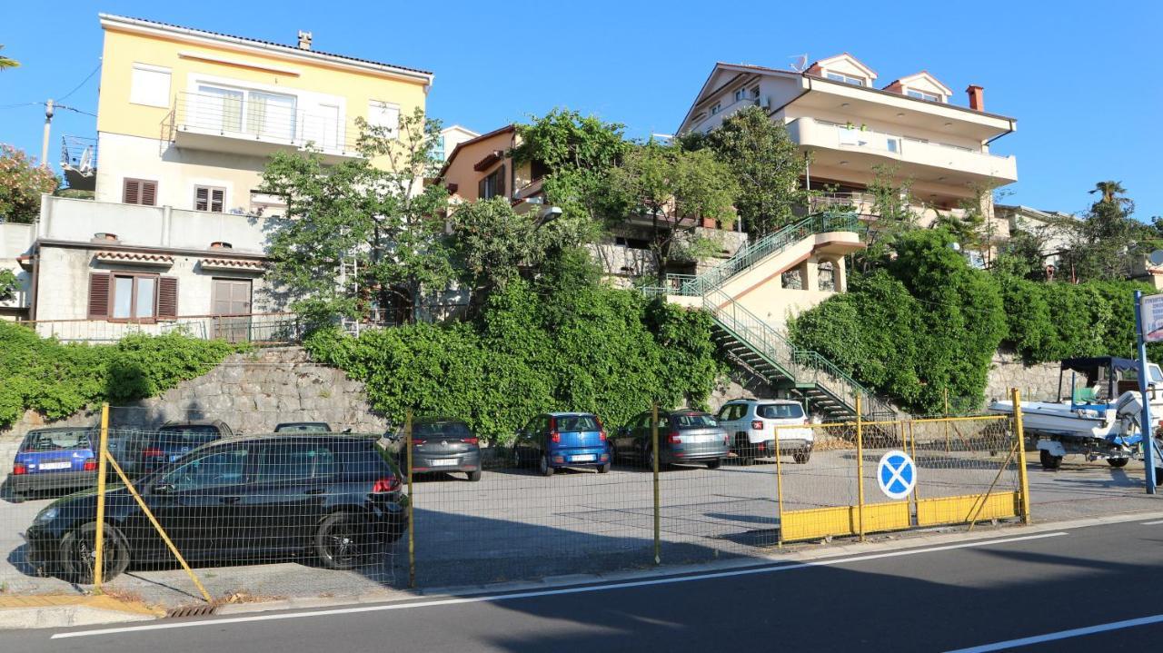 Apartments Komel I 오파티아 외부 사진